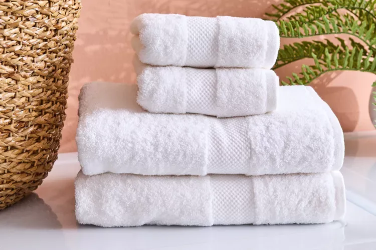 Khăn trắng bị xỉn màu? 4 tuyệt chiêu giúp khôi phục độ trắng sáng như mới, ai cũng nên biết