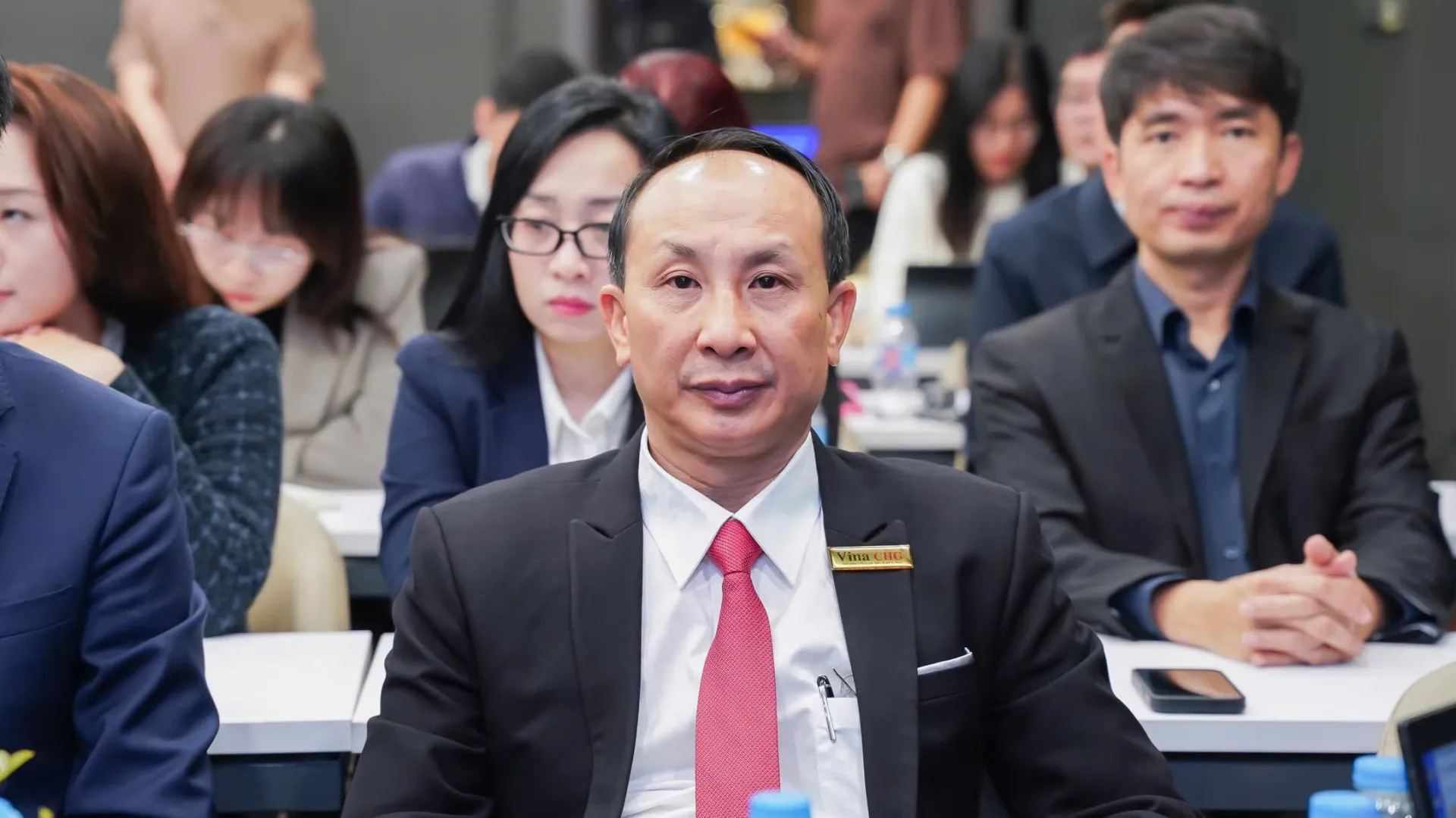 Ông Nguyễn Viết Hồng, Chủ tịch Công ty Vina CHG hong-1138