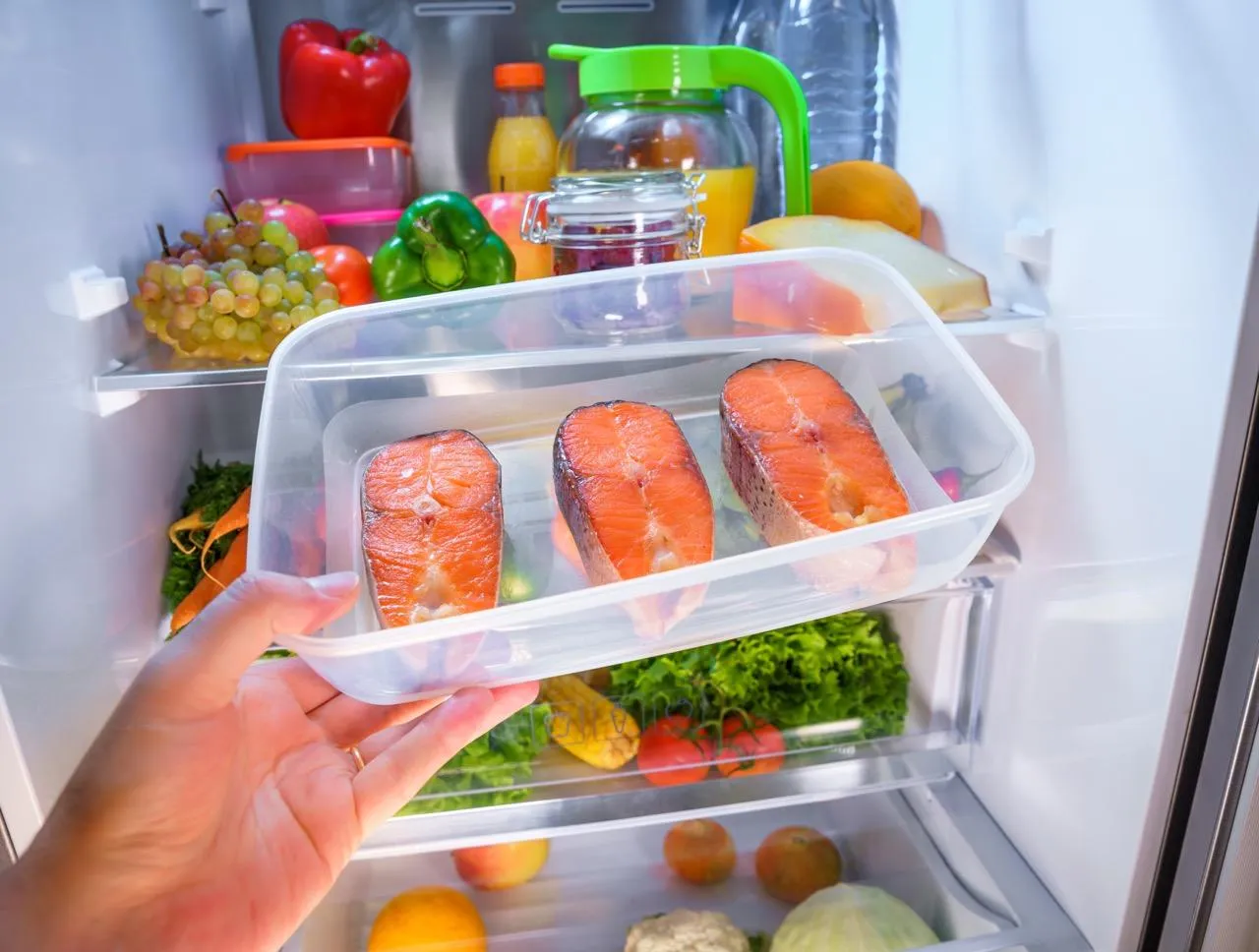 Tưởng để tủ lạnh là an toàn, 4 loại thực phẩm này càng để lâu càng dễ thành ổ vi khuẩn