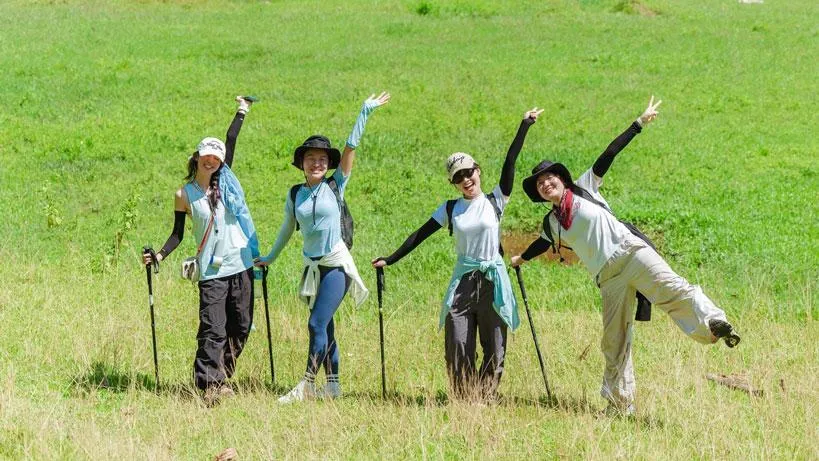Trekking an toàn hơn với những vật dụng không nên bỏ quên