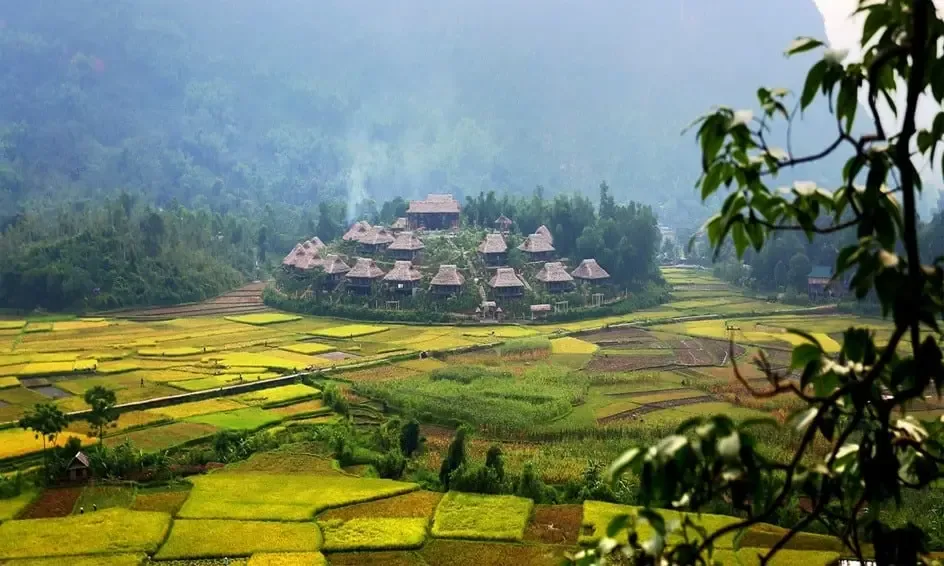 Những điểm du lịch hè 'gây sốt' với du khách Việt nhờ cảnh đẹp hoang sơ và trải nghiệm khác biệt