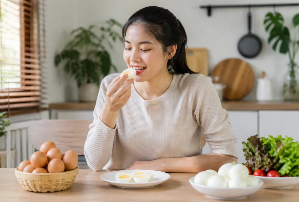 Nhiều người thường xuyên ăn trứng vào bữa sáng nhưng không biết 4 lưu ý quan trọng này