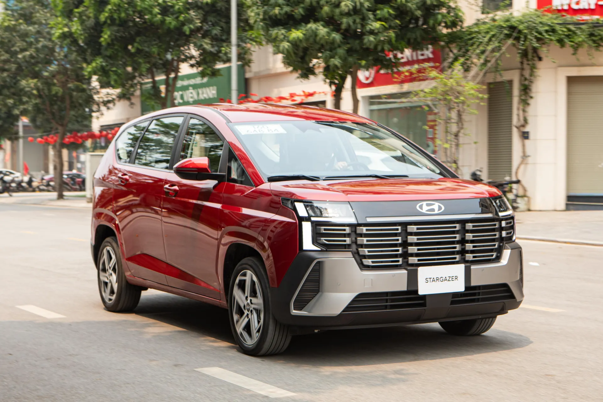 Hyundai Stargazer và loạt trang bị hấp dẫn hiếm thấy trong phân khúc MPV 7 chỗ tại Việt Nam