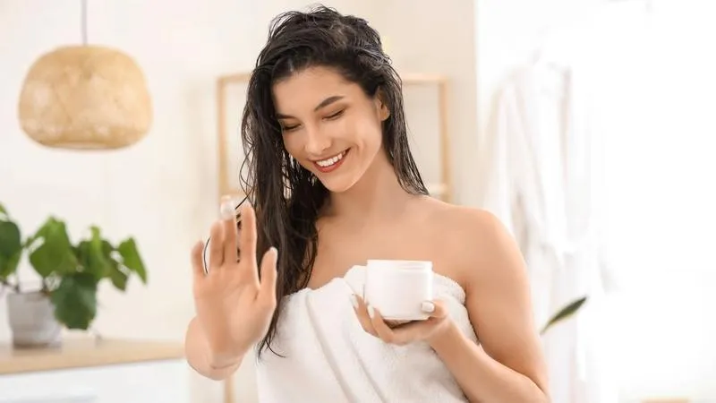 Mua dầu gội đừng chọn theo mùi thơm: 5 tiêu chí giúp tóc mỏng trông dày lên thấy rõ