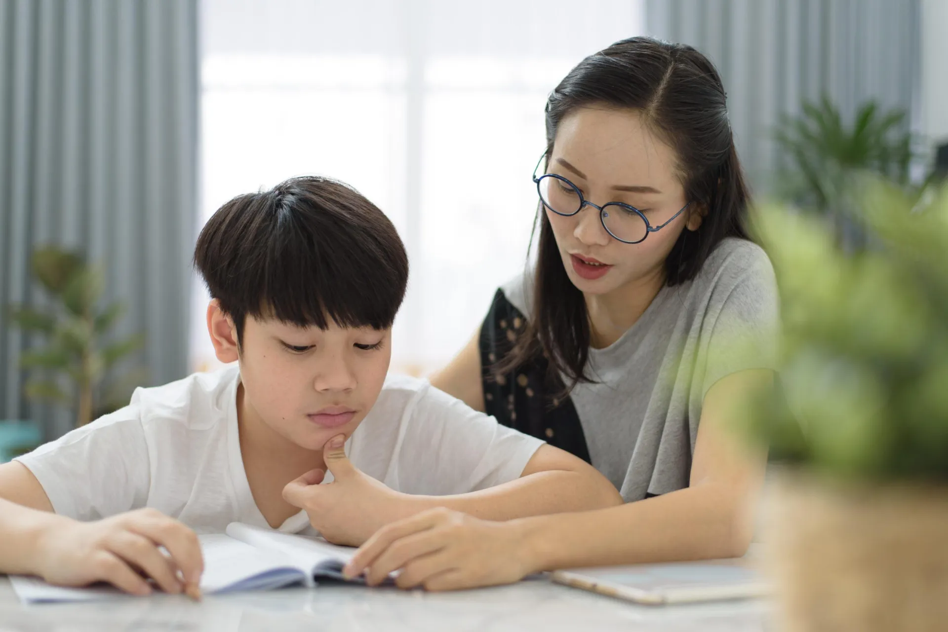3 thứ 'độc hại' cha mẹ nên loại bỏ để nuôi dạy con nên người