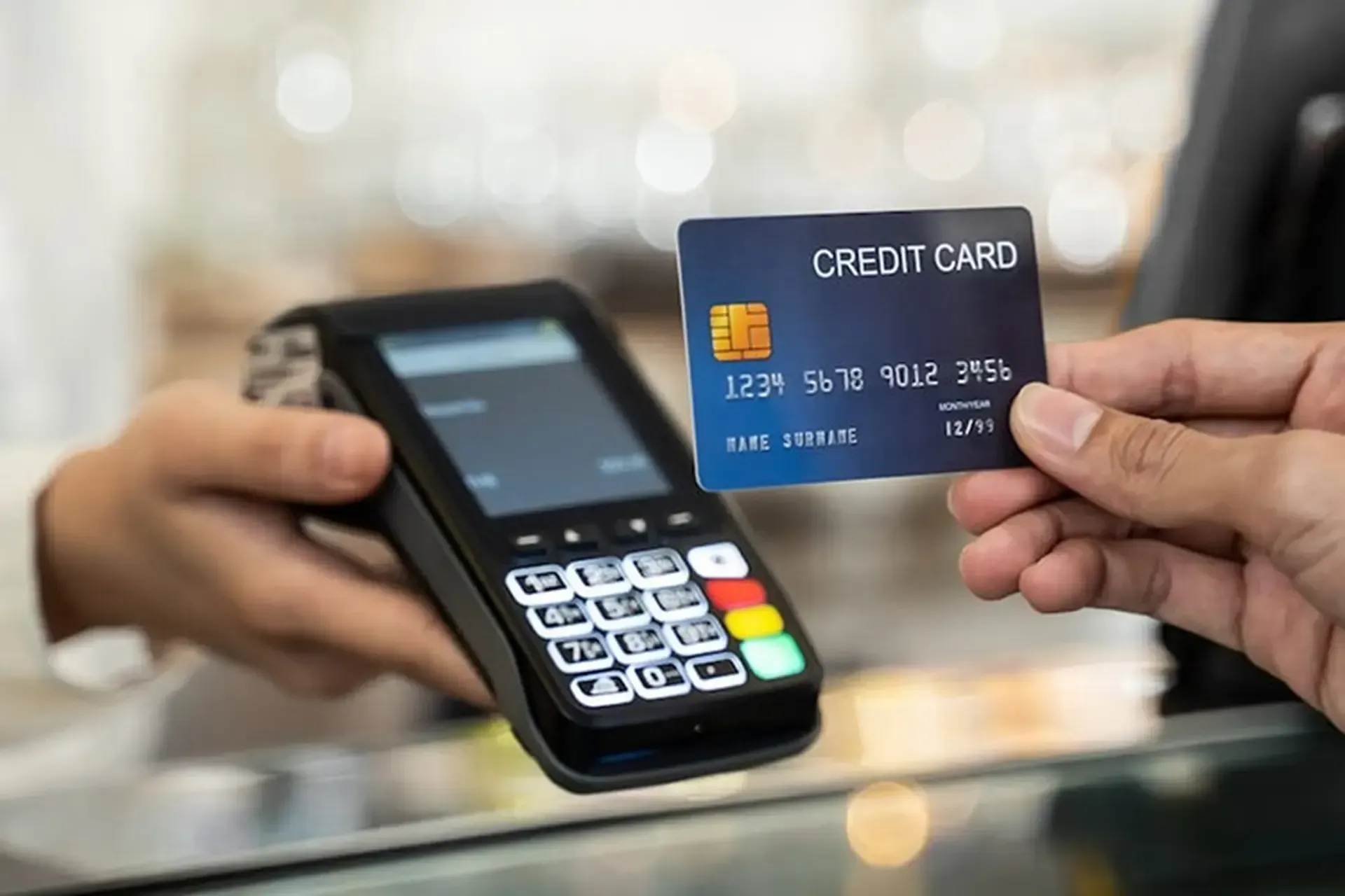 Dùng thẻ tín dụng đúng cách: 4 nguyên tắc giúp bạn hưởng lợi mà không lo nợ nần