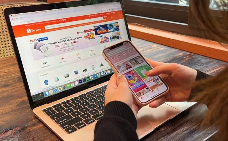 Người Việt 'mạnh tay' chi hơn 8.100 tỷ đồng mua điện thoại, laptop trên sàn thương mại điện tử sau 5 tháng