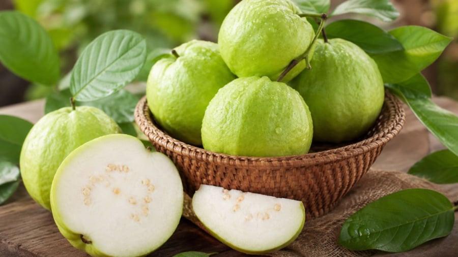 Loại quả đang vào mùa, giá chỉ vài chục nghìn nhưng giàu vitamin C hơn nhiều người nghĩ