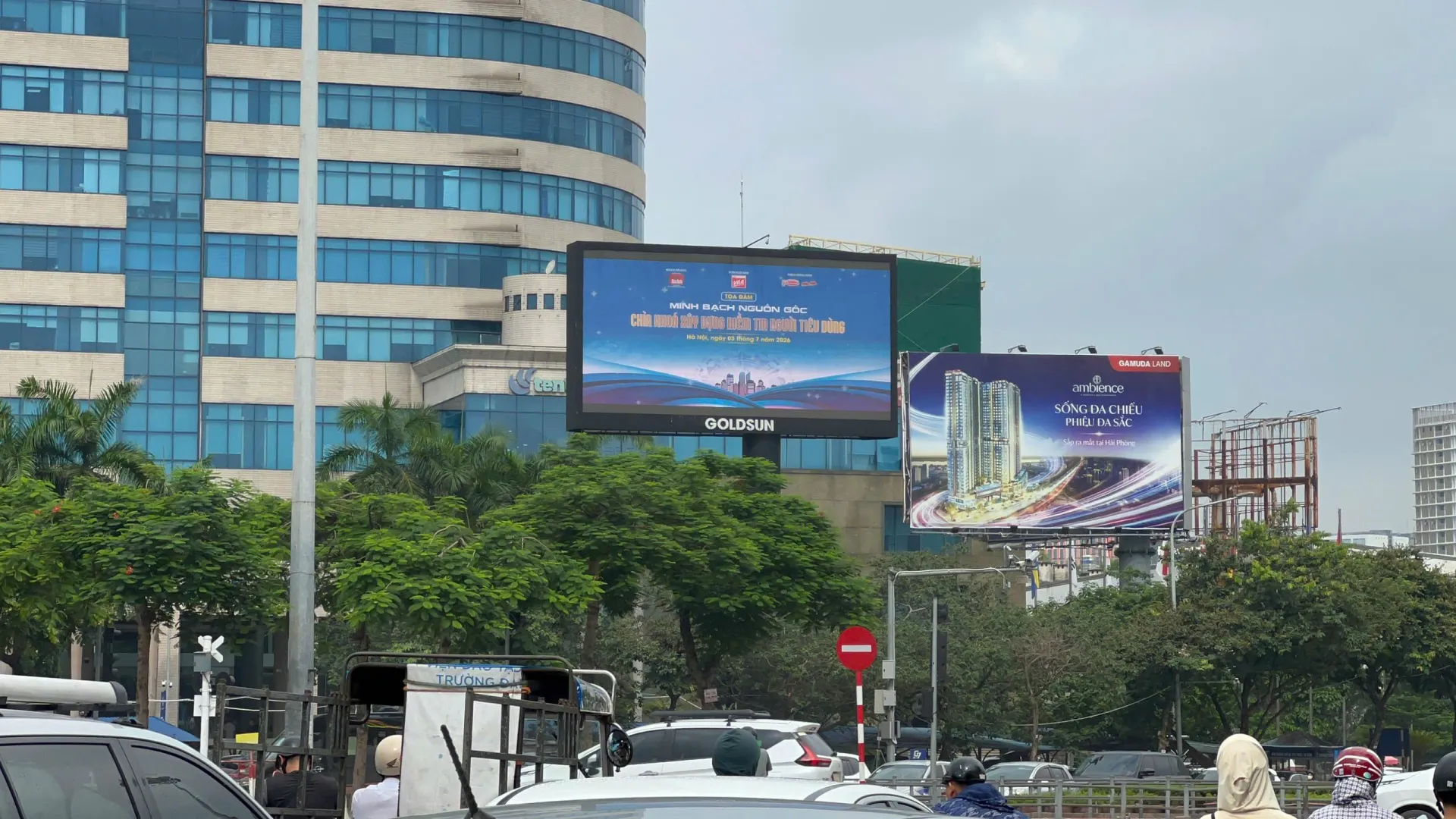 Màn LED phủ sóng tọa đàm 'Minh bạch nguồn gốc - Chìa khóa xây dựng niềm tin người tiêu dùng'