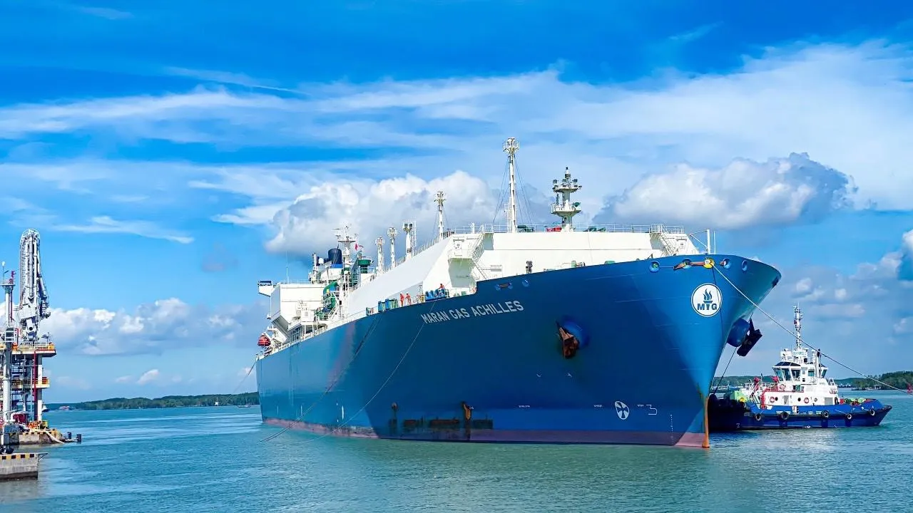 PV GAS ký Hợp đồng mua LNG định hạn đầu tiên của Việt Nam giai đoạn 2027 – 203