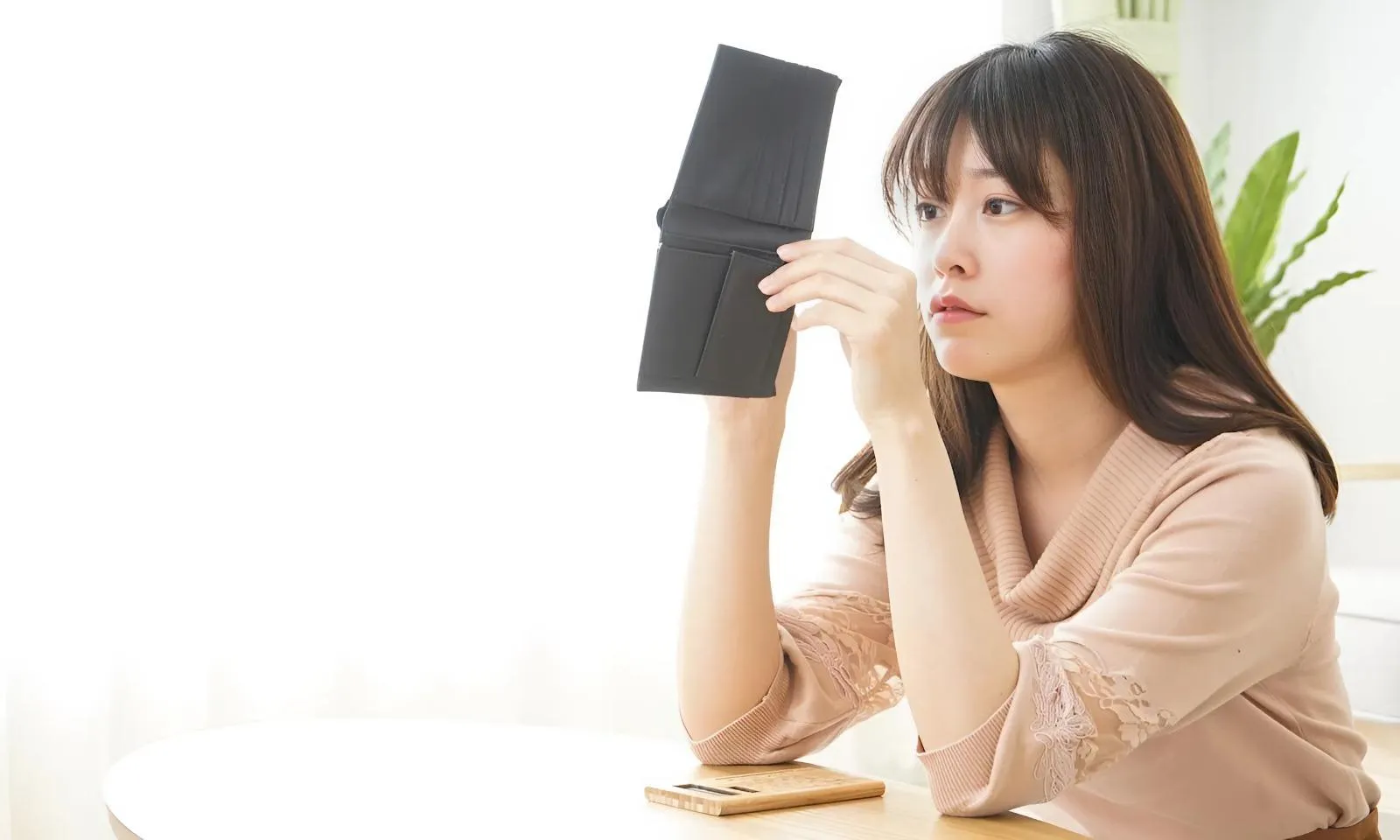 Muốn giữ ví tiền ngày càng dày hơn, hãy bắt đầu từ 4 thói quen tài chính đơn giản này