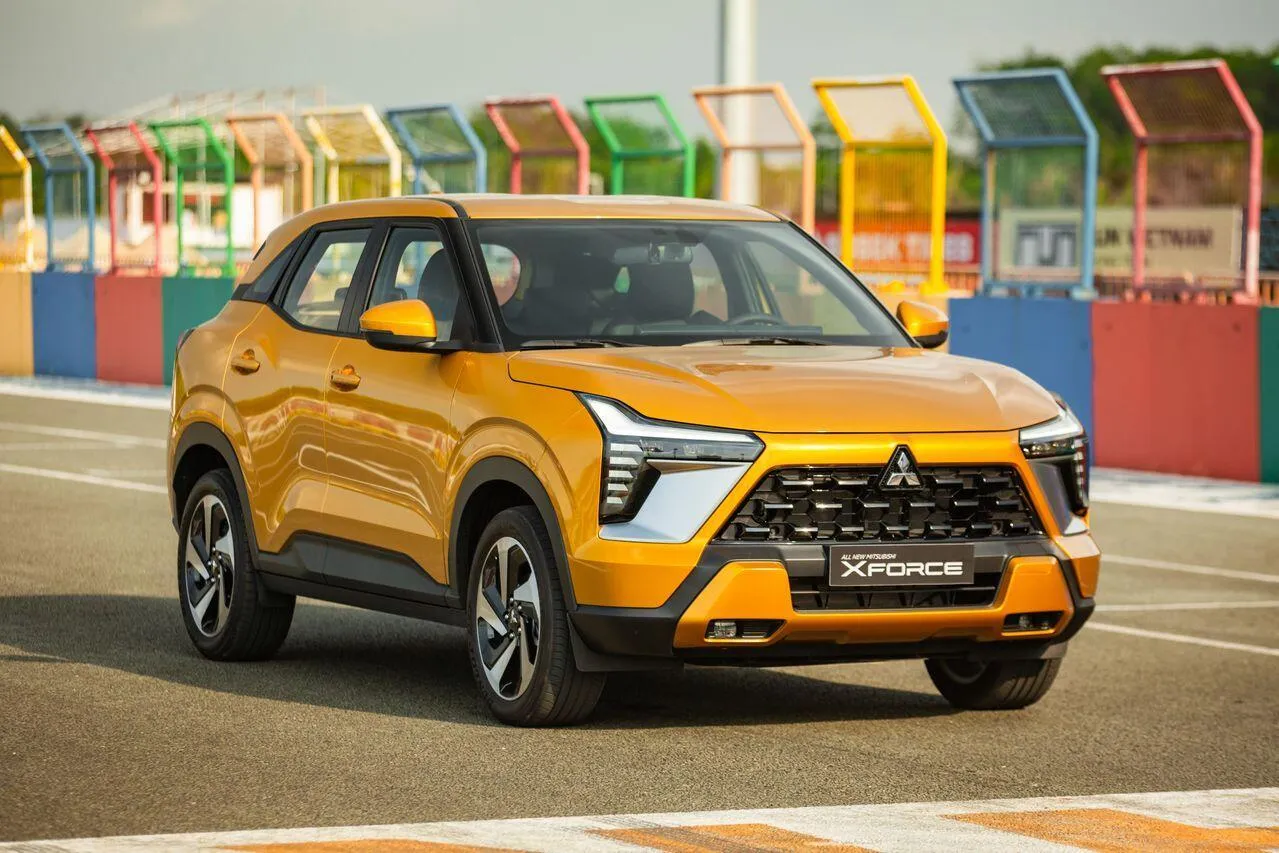 Khoảng 600 triệu đồng, nên mua Mitsubishi Xforce hay Suzuki XL7 cho gia đình?
