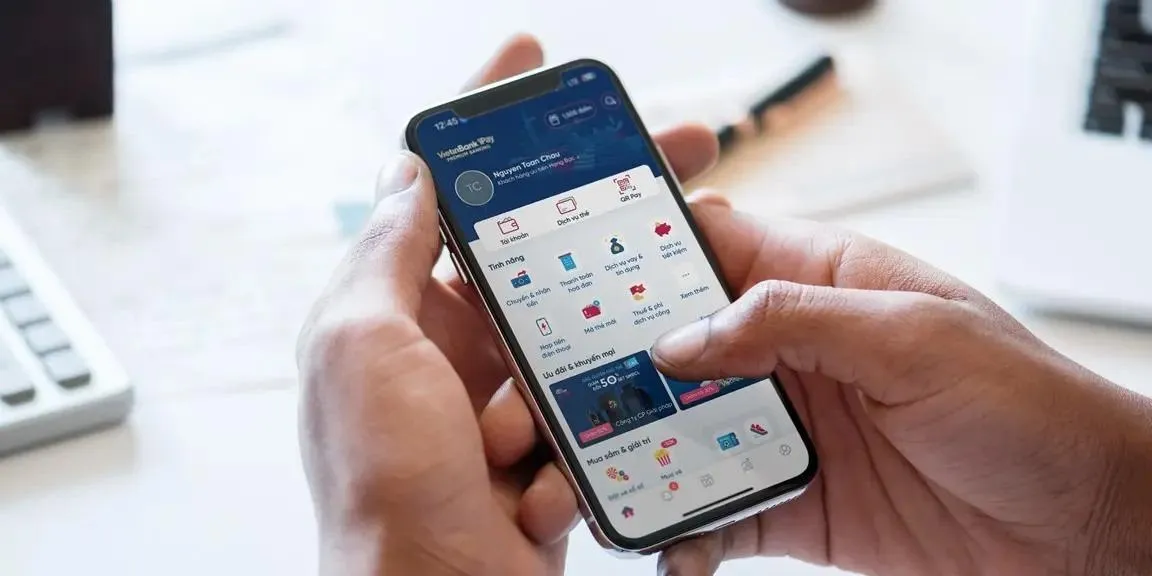 Từ 30/7, những ai dùng tài khoản 2 ngân hàng này cần lưu ý nếu không muốn gặp rắc rối