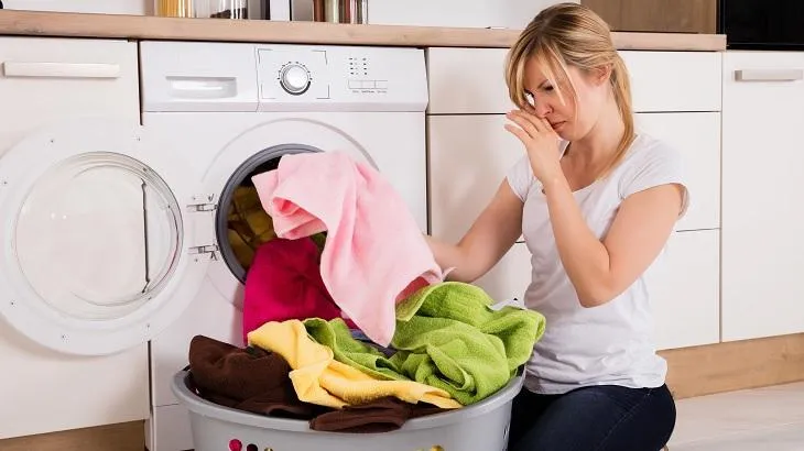 Máy giặt có mùi hôi dù giặt quần áo mỗi ngày? Thủ phạm có thể nằm ở 4 vị trí ít ai để ý