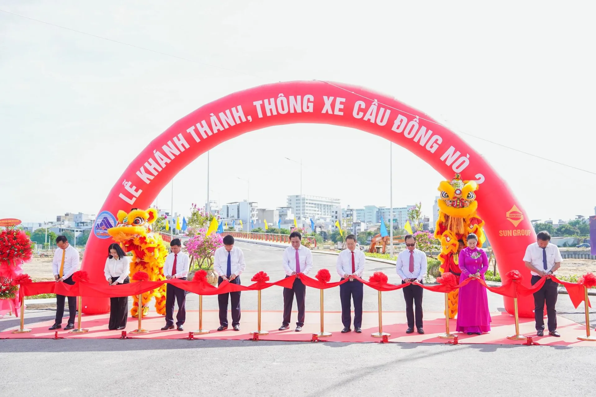 Đà Nẵng: Cầu Đồng Nò 2 chính thức thông xe sau chưa đầy 8 tháng thi công