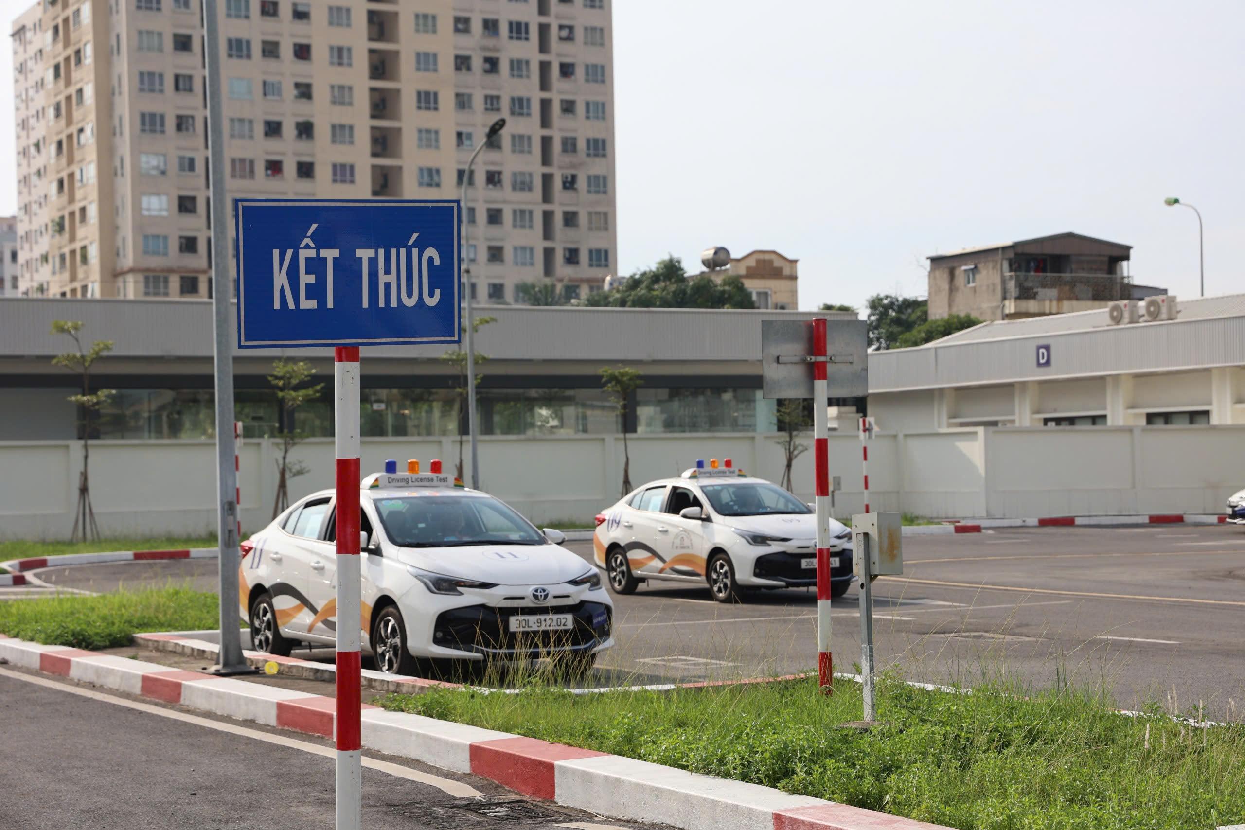 Loạt quy định mới về bằng lái xe chính thức có hiệu lực: Ai chuẩn bị thi cần biết để tránh trượt oan