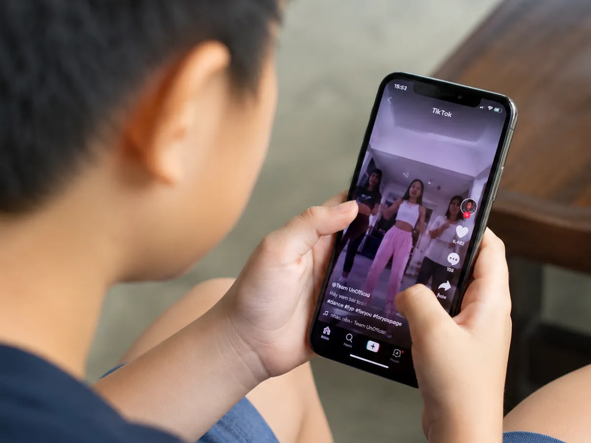 Muốn con bớt dán mắt vào điện thoại? Hãy thử biến iPhone thành 'điện thoại cục gạch' chỉ trong vài phút