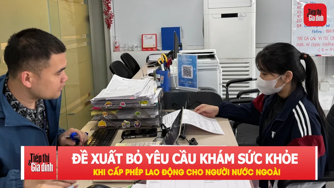Người nước ngoài làm việc tại Việt Nam có thể được giảm thủ tục cấp phép