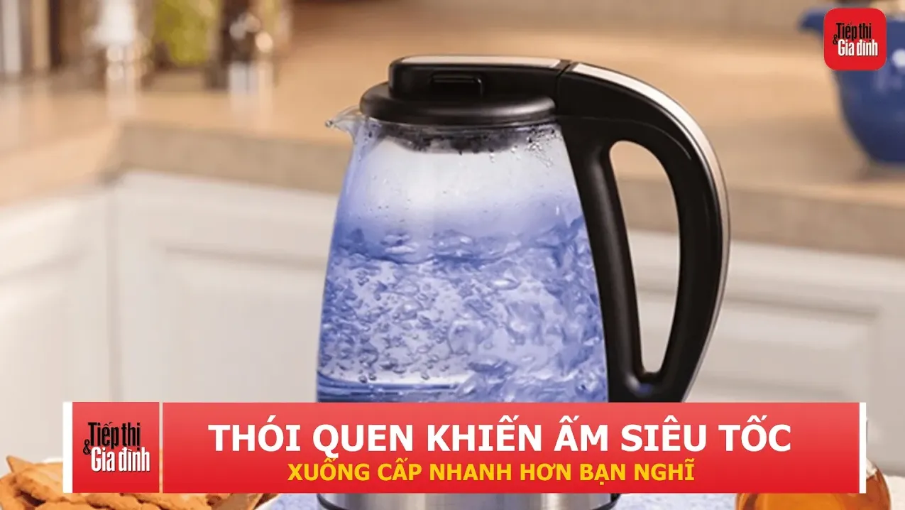Có nên để nước trong ấm siêu tốc qua đêm? Điều nhiều người đang hiểu chưa đúng