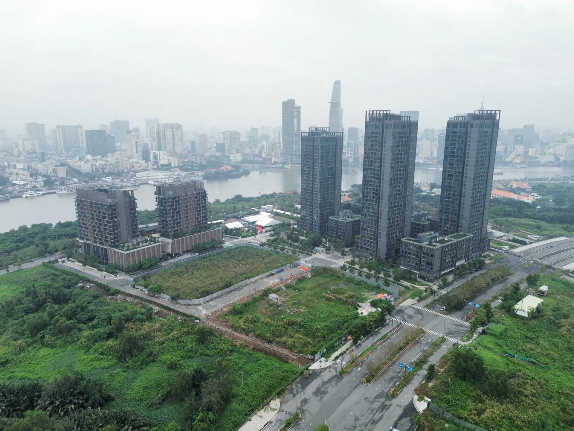 Tập đoàn Keppel thoái vốn khỏi dự án Empire City liệu có ảnh hưởng đến quyền lợi khách hàng?