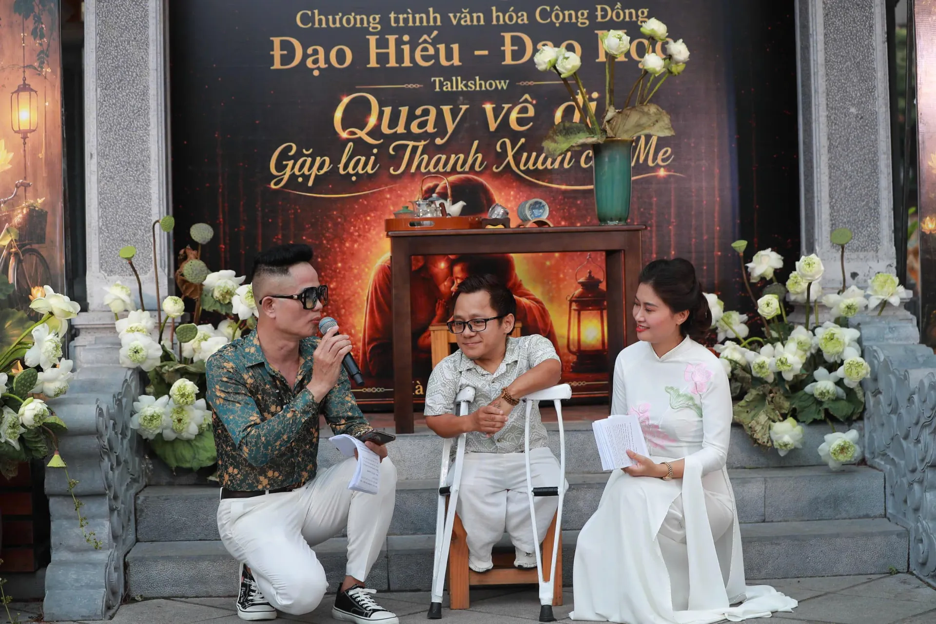 Không gian Hồ Văn mang đến chiều sâu văn hóa đặc biệt cho chương trình. Chương trình trò chuyện cùng Diễn giả Sơn Lâm về nghị lực sống và câu chuyện về lòng hiếu kính cha mẹ được đặt cạnh câu chuyện giáo dục, nuôi dưỡng nhân cách.
