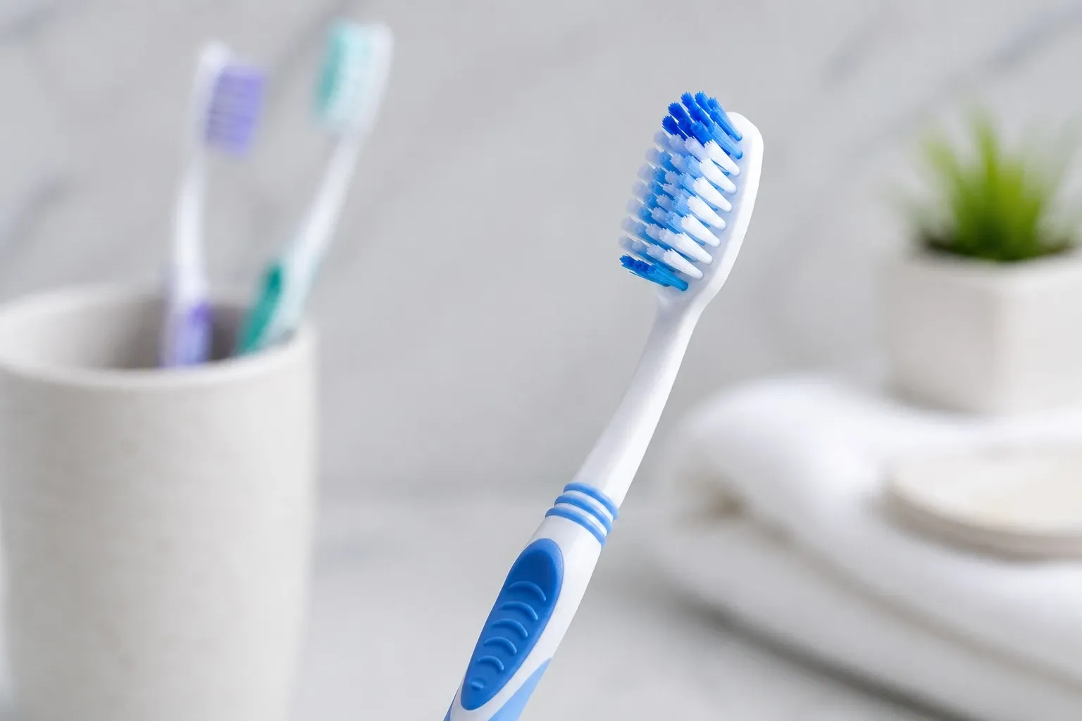 Bàn chải đánh răng có 5 dấu hiệu này, thay ngay để bảo vệ sức khỏe răng miệng