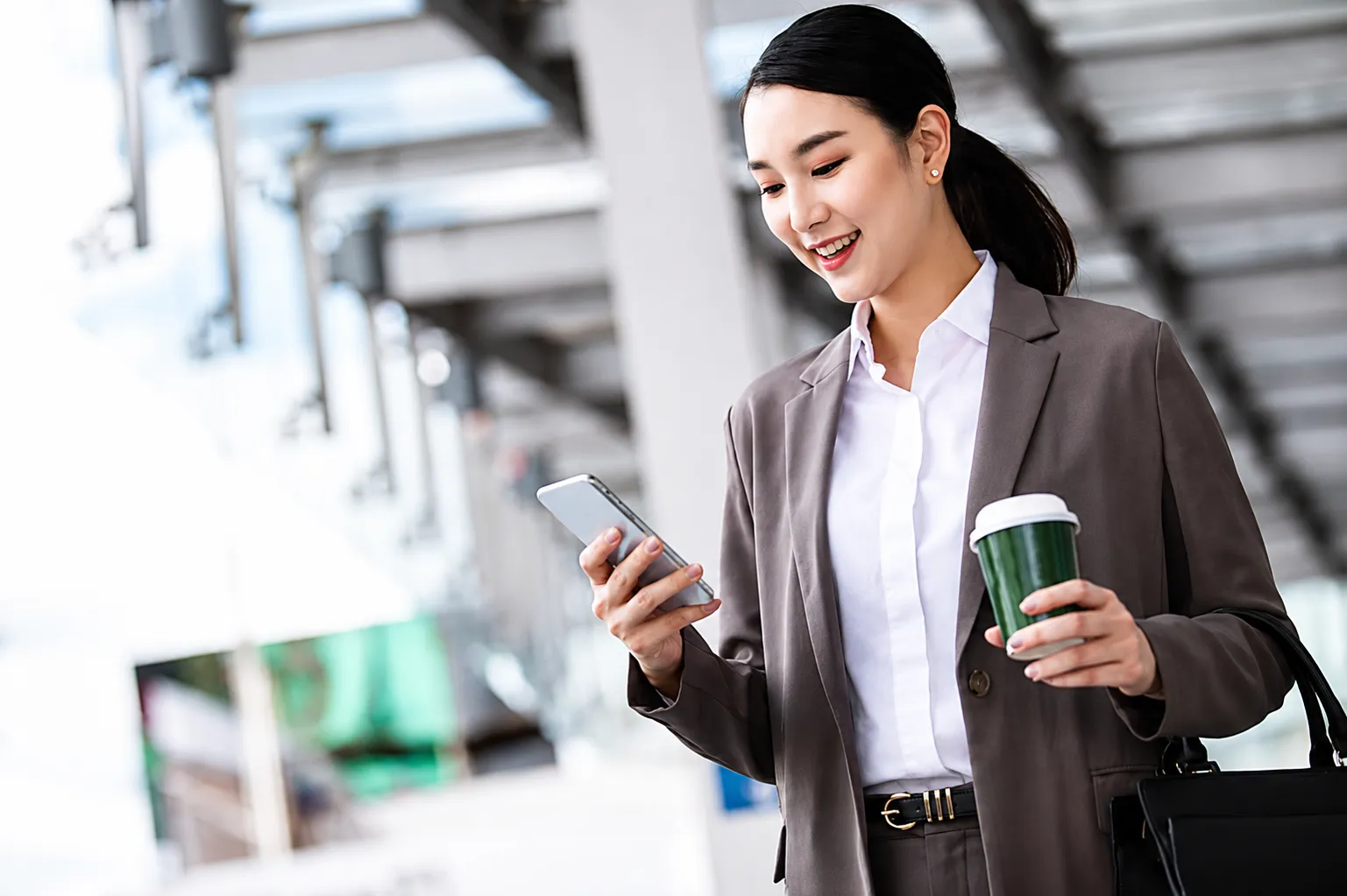 Muốn tiết kiệm mà không sống kham khổ: Người biết quản lý tài chính thường làm 5 việc này