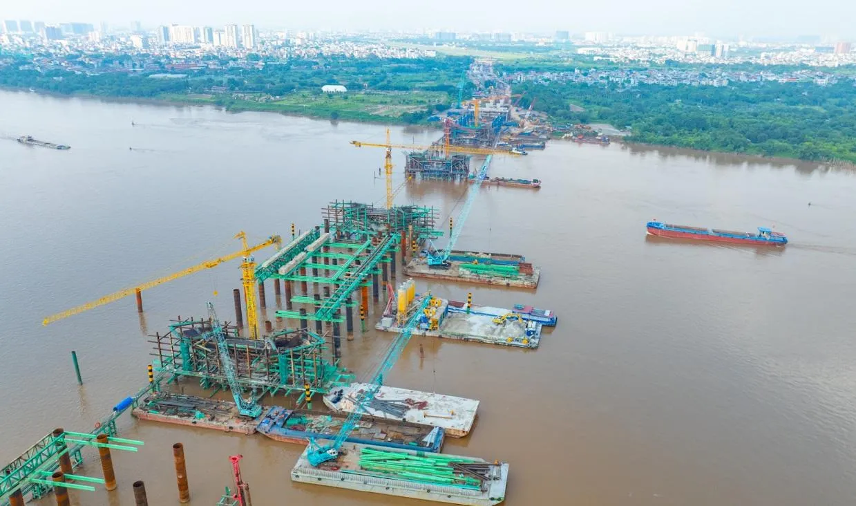 Cầu Trần Hưng Đạo: Thành công vượt lũ, dựng vòm thép chỉ sau 8 tháng khởi công