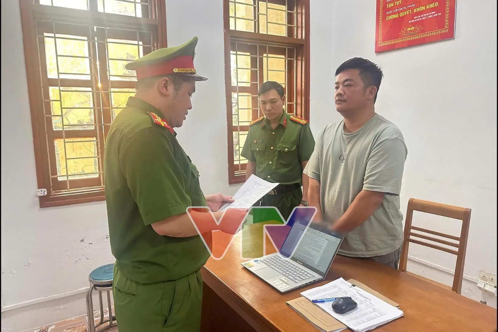 Hải SAPA TV bị khởi tố về tội lừa dối khách hàng, người mua cần làm gì để không sa bẫy người nổi tiếng?