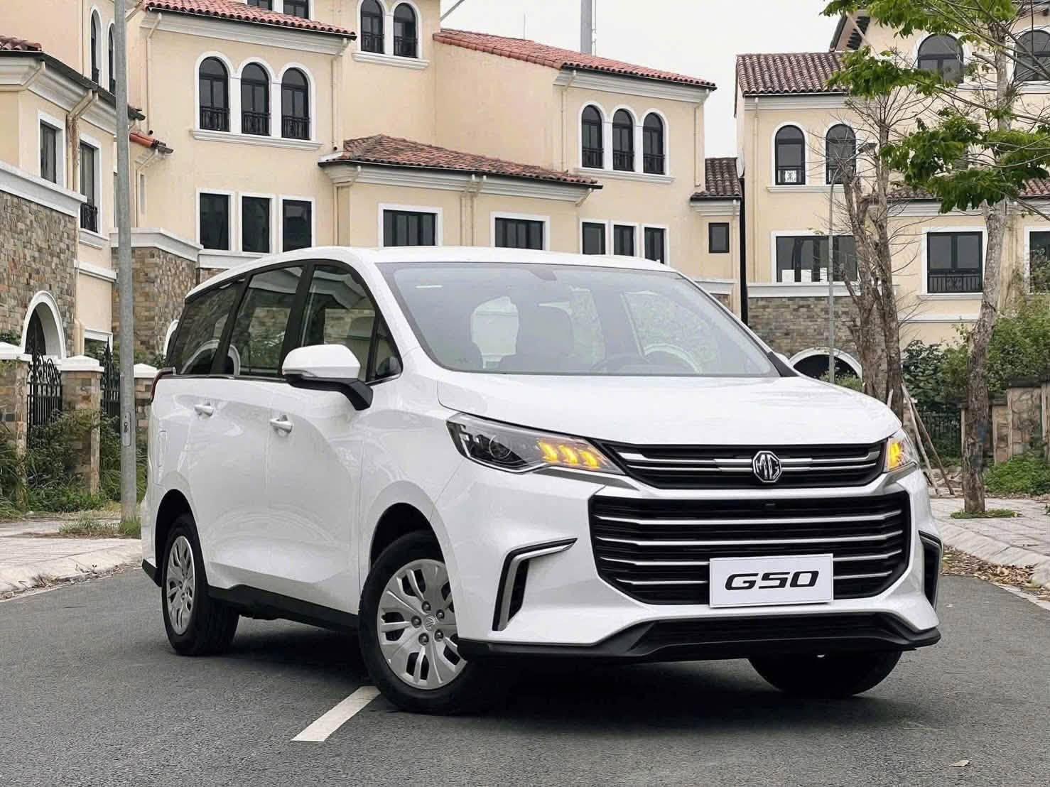 Săn xe ô tô 7 chỗ giá dưới 500 triệu: 3 cái tên đang được đại lý giảm mạnh