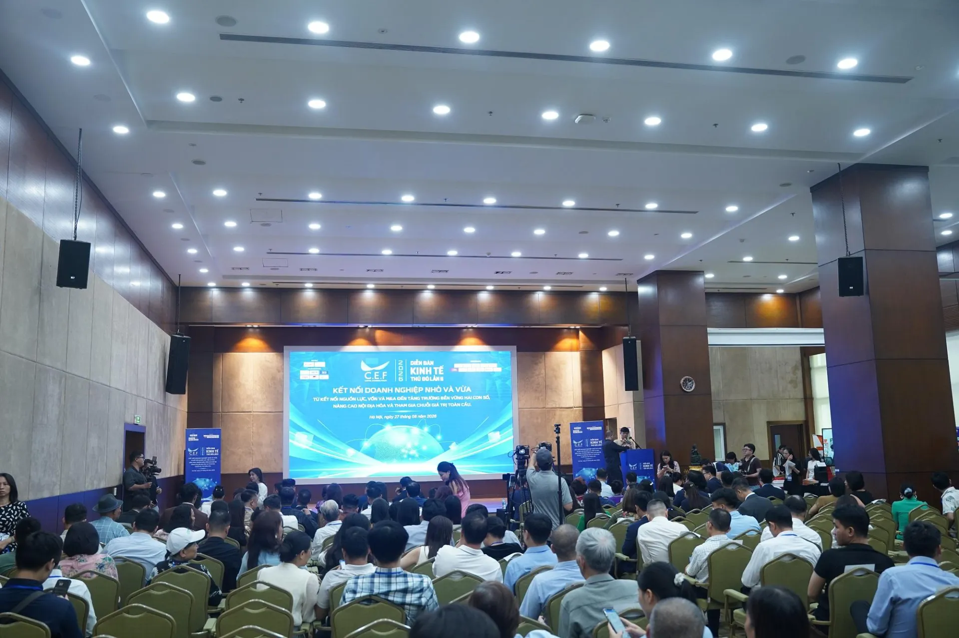 Diễn đàn Kinh tế Thủ đô lần II: Tạo 'đòn bẩy' mới cho doanh nghiệp nhỏ và vừa nâng sức cạnh tranh