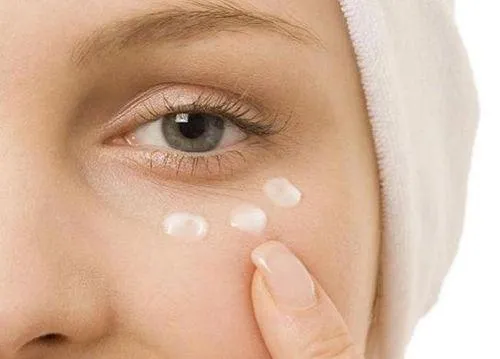 Vì sao chăm mắt mỗi ngày mà quầng thâm, bọng mắt vẫn không hết?