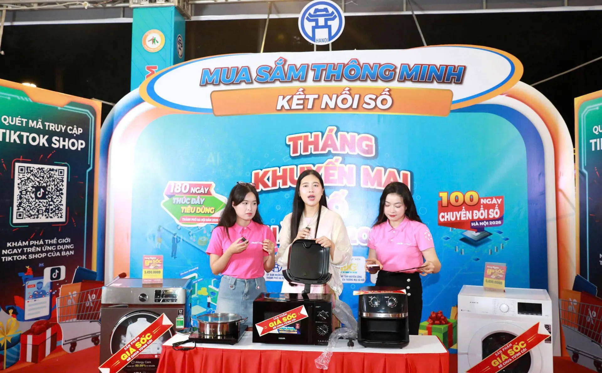 Hà Nội kết nối mua sắm trực tiếp và thương mại số, gia tăng lựa chọn cho người tiêu dùng