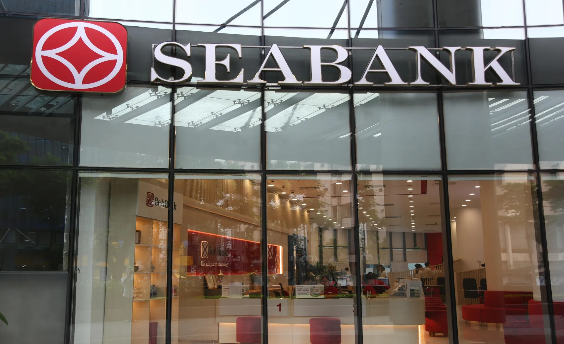 Cổ phiếu SSB của SeABank vào rổ FTSE Global All Cap