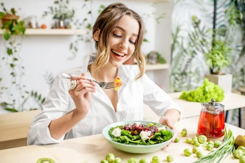 Ăn uống ngày nghỉ lễ thế nào để vừa ngon miệng vừa giữ dáng?