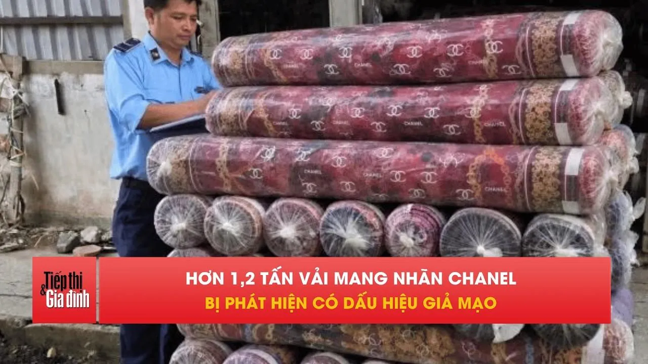 Phát hiện hơn 1,2 tấn vải giả mạo nhãn hiệu Chanel tại TP.HCM