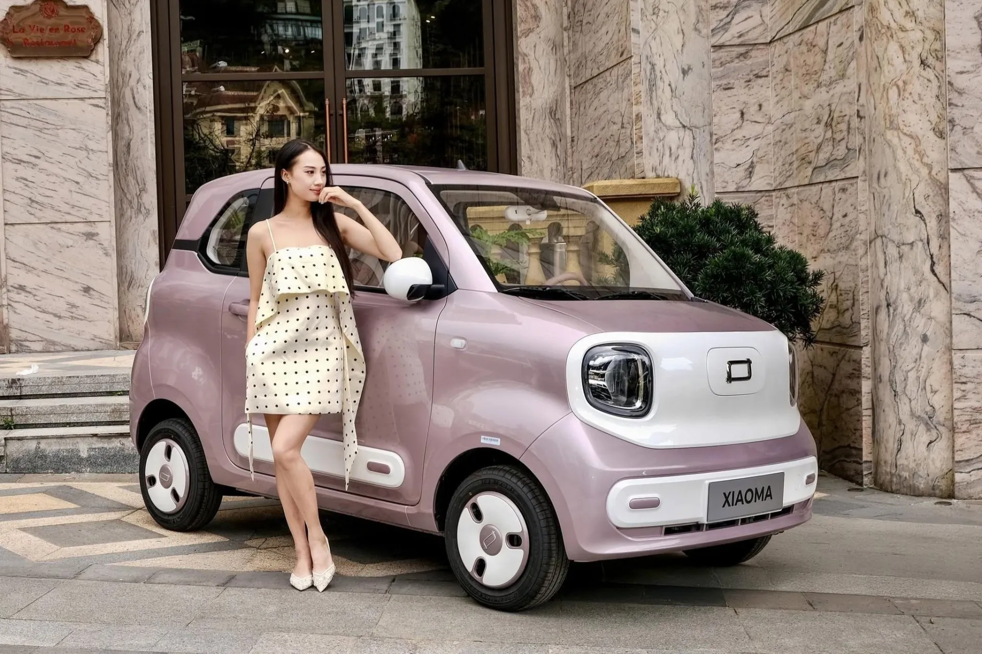 Có 300 triệu đồng, nên mua xe ô tô nào để che mưa nắng?