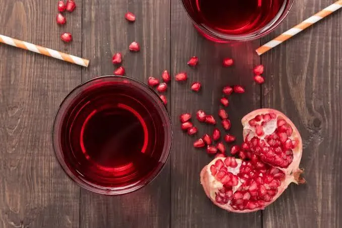 Nước ép lựu tốt cho sức khỏe nhưng 5 nhóm người này cần đặc biệt thận trọng