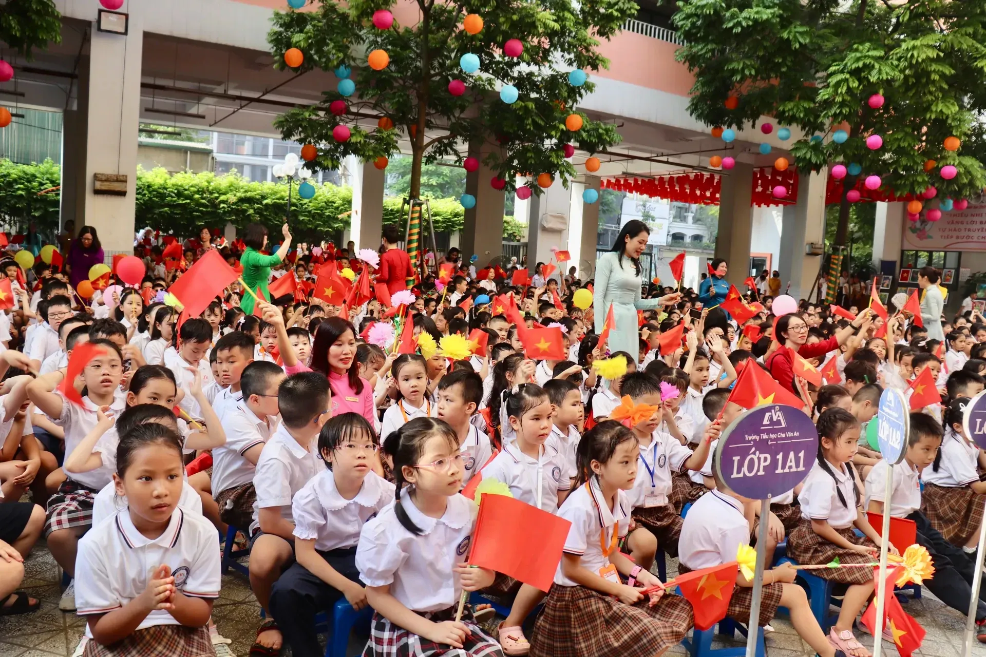 Hơn 26 triệu học sinh, sinh viên cả nước cùng khai giảng năm học mới