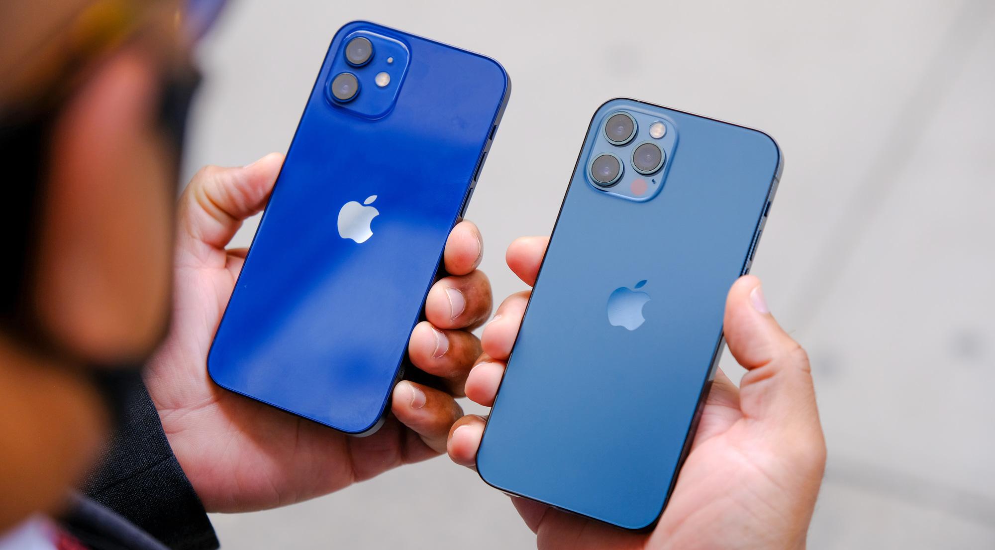 Mua điện thoại iPhone cho bố mẹ lớn tuổi, đây là 4 yếu tố quan trọng bạn nên lưu ý