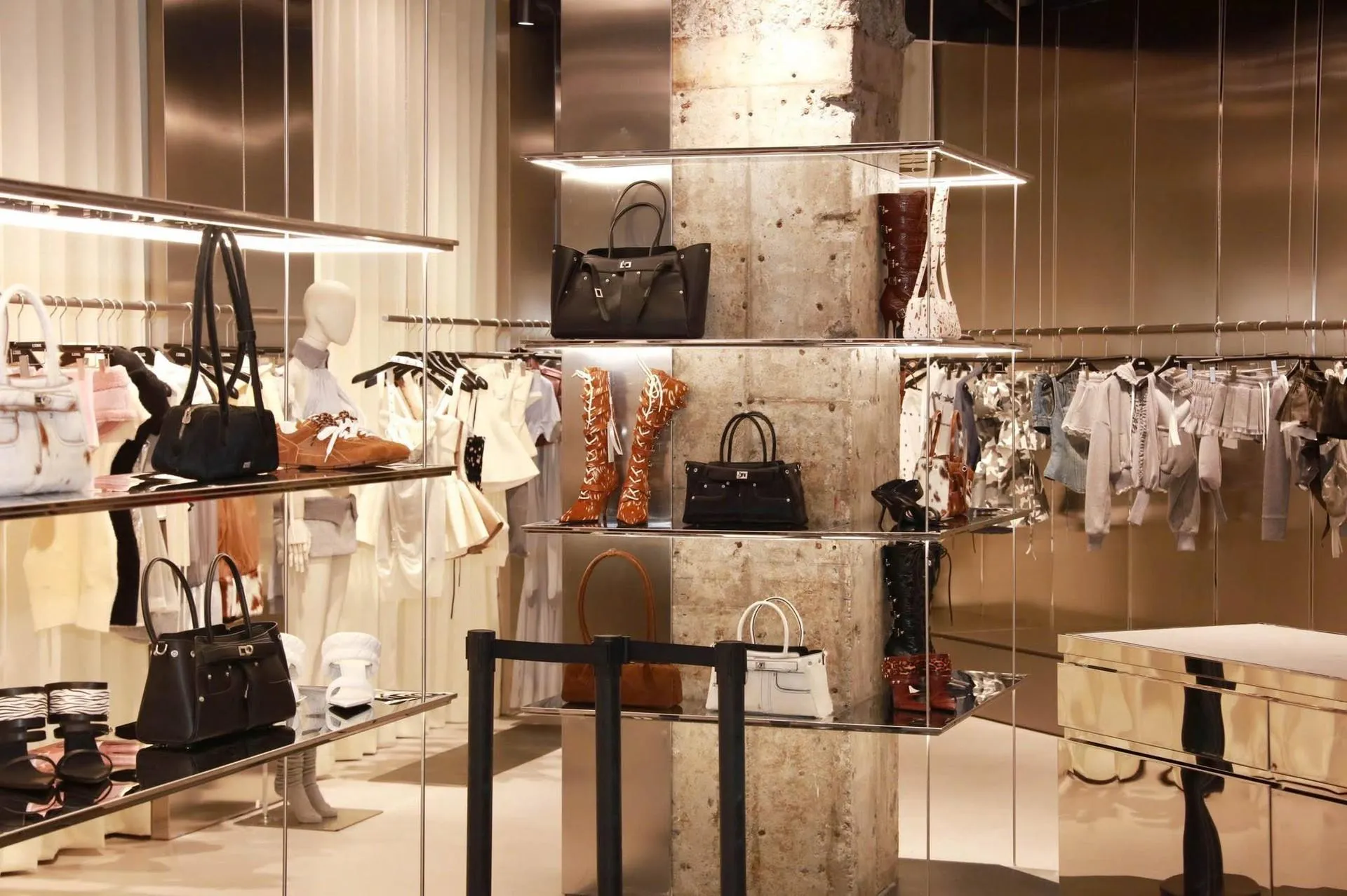 offline_online_shopping_localbrand_1-jpg-1504