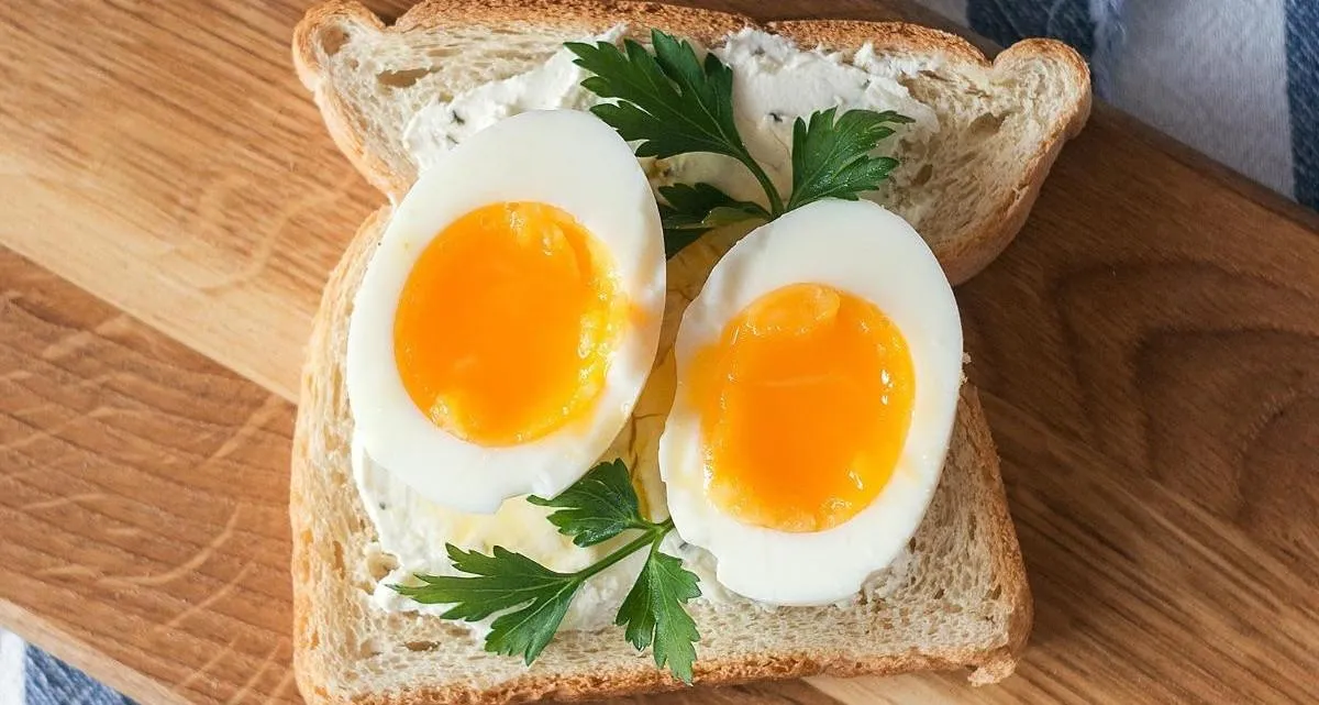 Bữa sáng chỉ ăn trứng luộc, 3 nhóm người nên cân nhắc