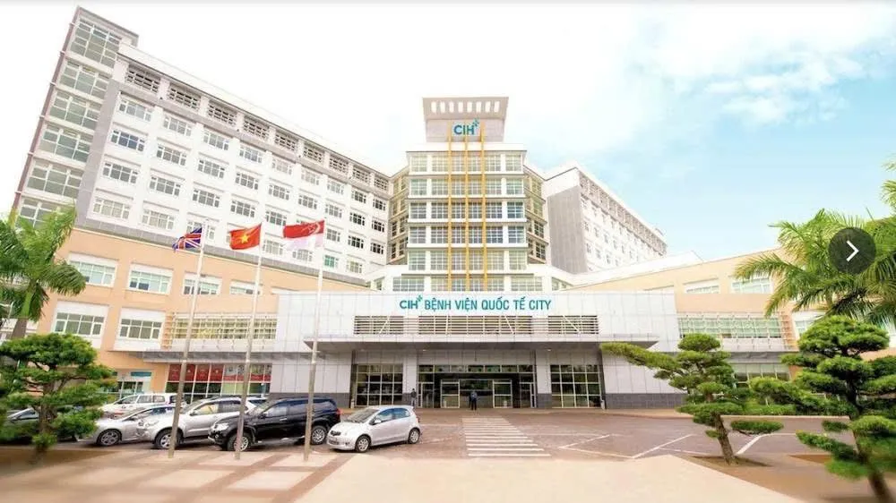 Người phụ nữ tử vong sau khi phẫu thuật thẩm mỹ tại Bệnh viện Quốc tế City, người lớn tuổi có nên thực hiện đại phẫu không?