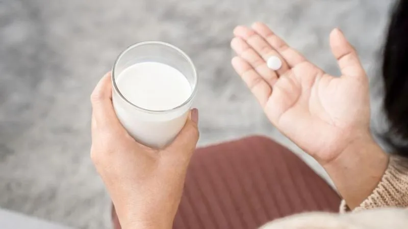 Đang uống thuốc, đừng dùng thực phẩm và đồ uống này một cách tùy tiện