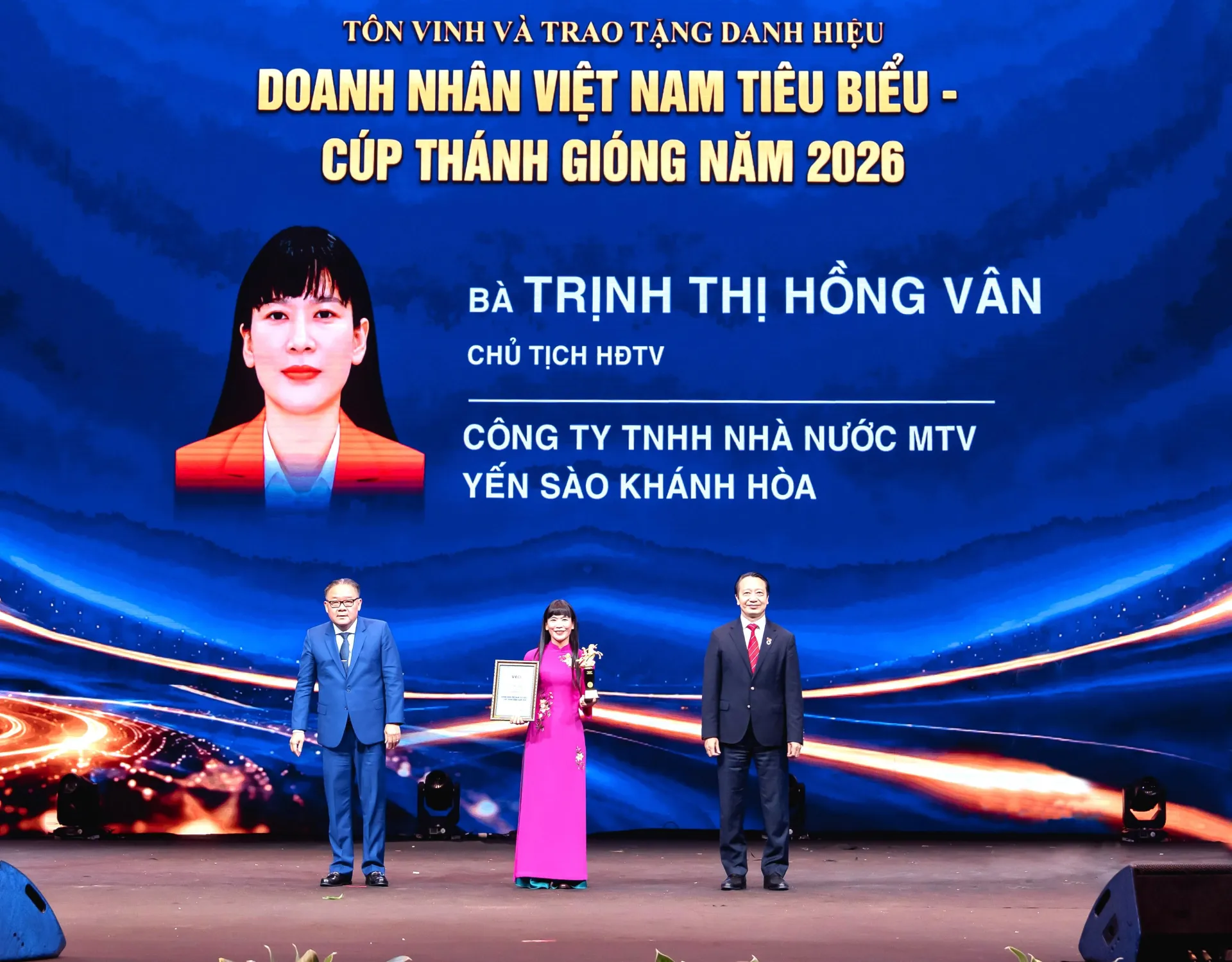 Nữ Doanh nhân tiêu biểu 2 lần nhận cúp Thánh Gióng