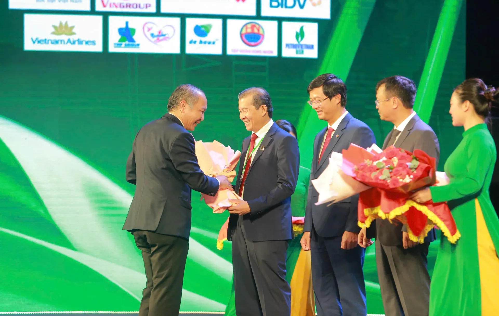 Bình Điền 14 năm đồng hành cùng Nông dân Việt Nam xuất sắc 40 năm Đổi mới - năm 2026