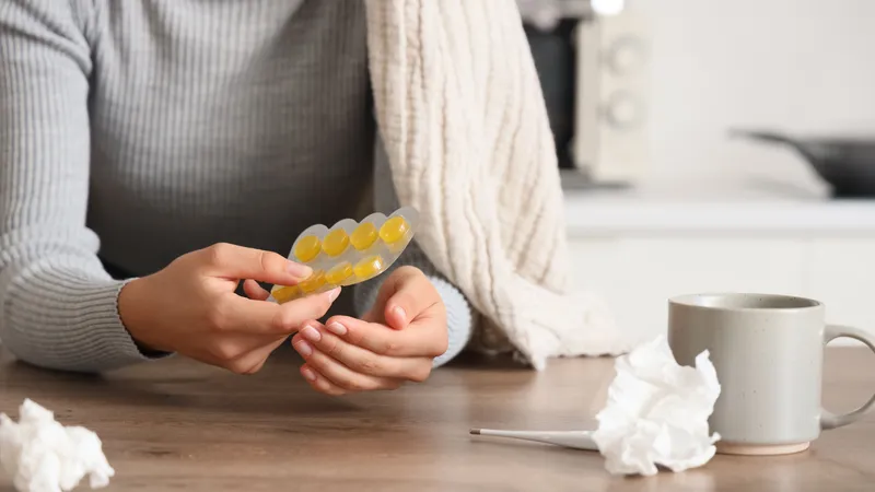 Đừng dùng kẹo ngậm tùy ý khi đau họng: 5 nhóm người này cần đặc biệt thận trọng