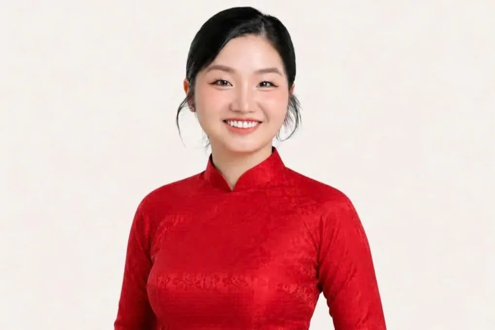 Cô Linh Dinh Dưỡng - Từ dược sĩ, huấn luyện viên dinh dưỡng đến người đồng hành tâm lý uy tín