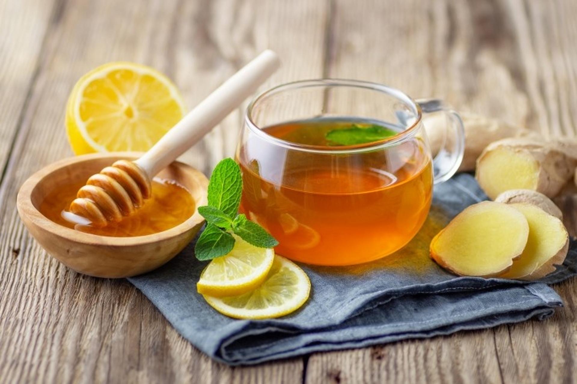 5 công thức dân gian giúp dịu cơn ho, giảm đau rát họng