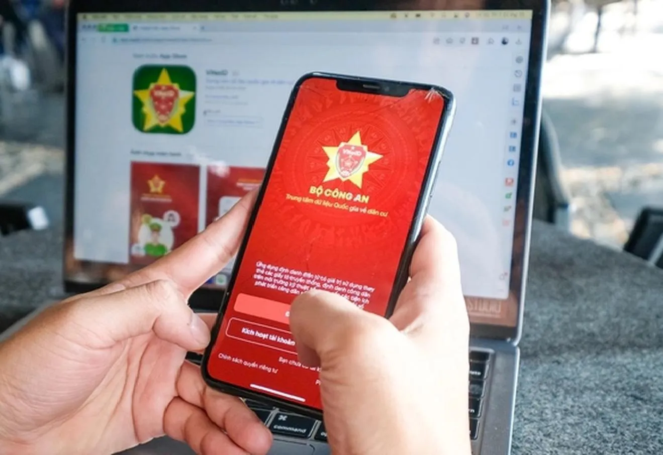 VNeID có thêm tính năng đăng kiểm phương tiện: Người dân cần làm gì để tra cứu thông tin?